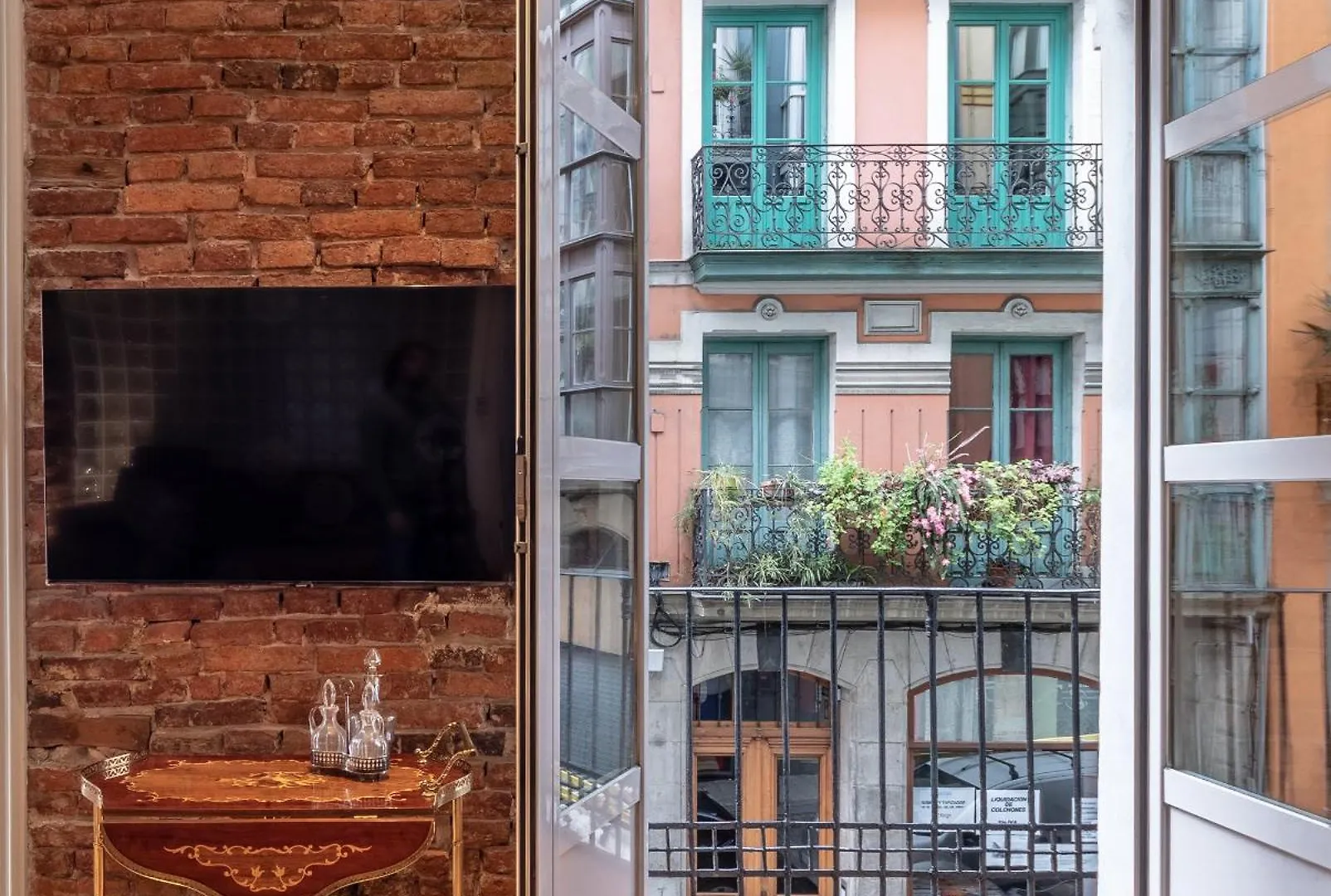 Encantador Apartamento En El Casco Antiguo De Bilbao 0*,